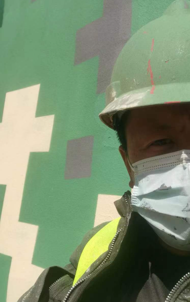 大兴安岭迷彩漆未完全固化；